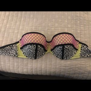 Strapless bikini top